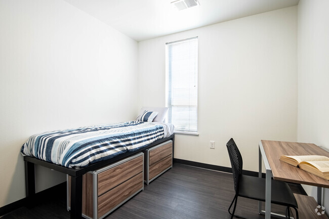 4BR, 2BA - 1012SF