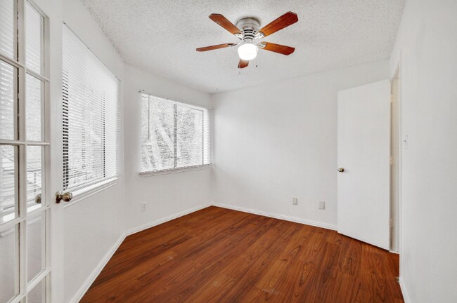 9823 Walnut St unit L304, Dallas, TX 75243 - photo 6