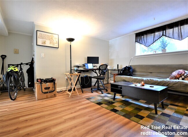 58 Bryon Rd unit 1, Chestnut Hill, MA 02467 - photo 7