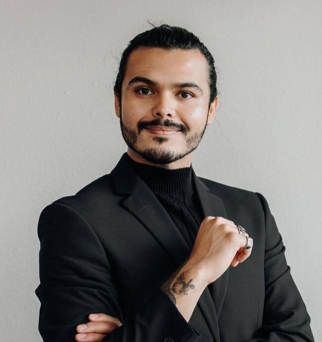 Agent Photo