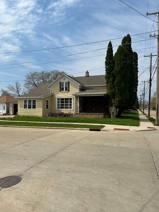 403 W South Park Ave Unit Lower, Oshkosh, WI 54902