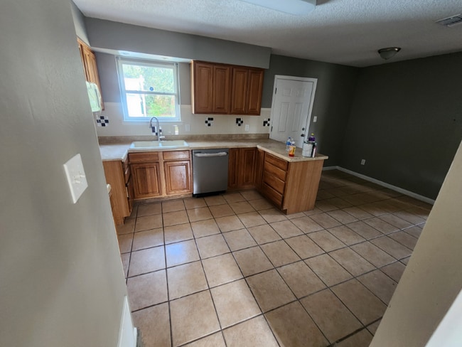 1003 Bartow Ave, Pensacola, FL 32507 - photo 4