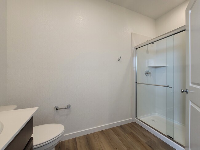 722 Rosazzo Ln, Manteca, CA 95337 - photo 5