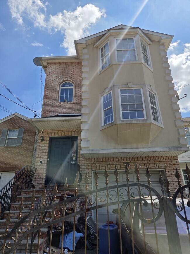 504 S 14th St Unit 1, Newark, NJ 07103