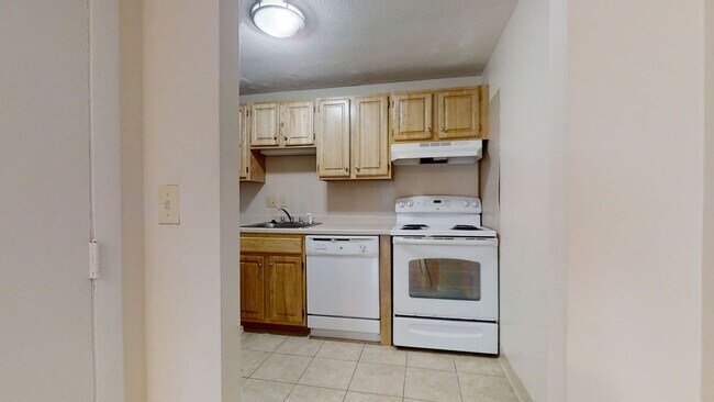112 Dustin St unit 1, Boston, MA 02135 - photo 4