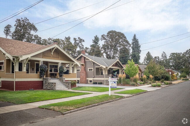 Craftsmen style homes are the most prevalent architectural style in Silverton.