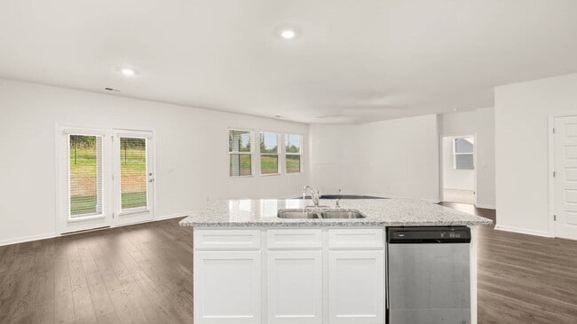 69 Weymouth Dr, Locust Grove, GA 30248 - photo 7