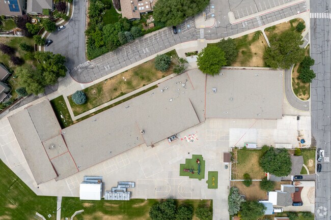 A well marked drop off area in front of Rosecrest Elementary School.