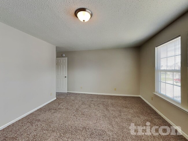 2279 Westmere Dr, Plainfield, IN 46168 - photo 6