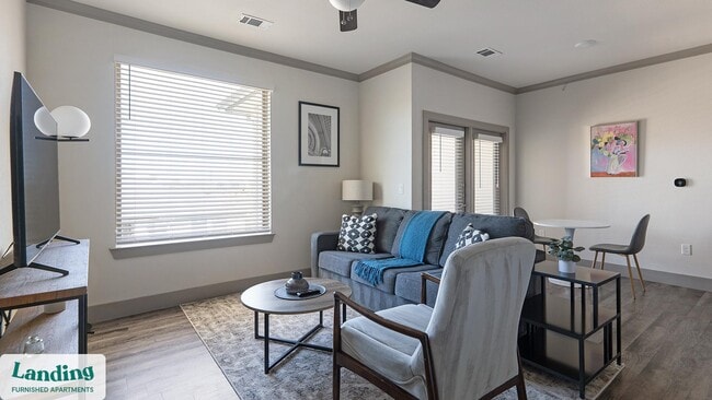 12500 Shadowglen Trace unit 8307, Manor, TX 78653 - photo 2