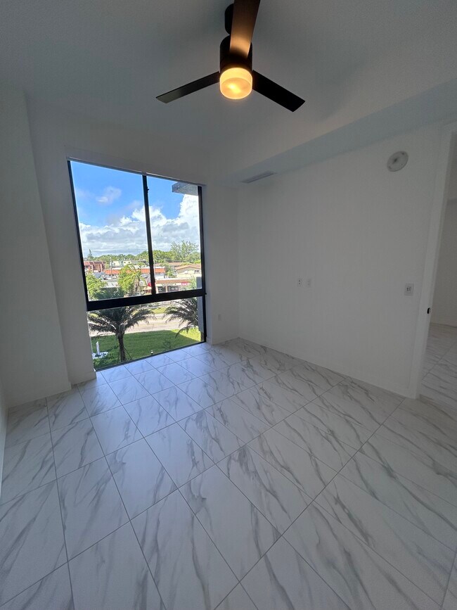 2303 NE 171st St unit A3, North Miami Beach, FL 33160 - photo 7