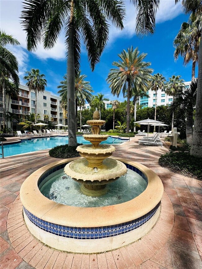 The Courts at South Beach unit 10018, Miami Beach, FL 33139 - photo 3