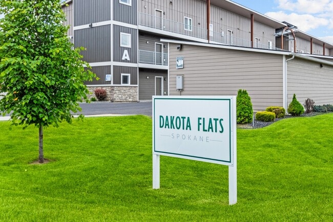 Dakota Flats, Spokane, WA 99218 - photo 2
