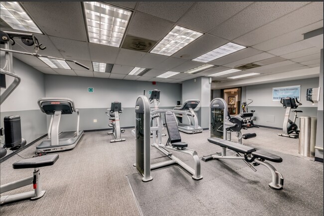 Sixty Thirty Condominium unit 2108, Chicago, IL 60660 - photo 5