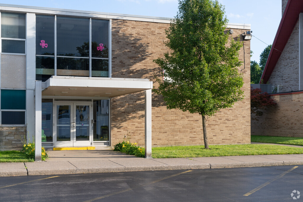 Catholic Academy of Niagara Falls is a private, Catholic school.