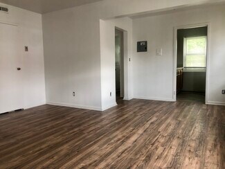 250 E 244th St, Euclid, OH 44123
