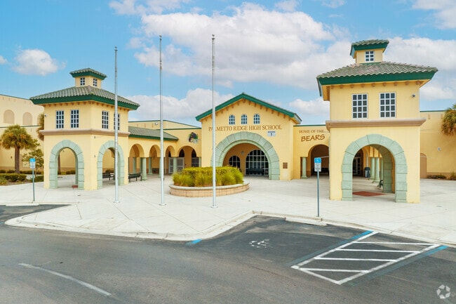 Palmetto Ridge High School is an A rated school with a 3.5 out of 5 in parent satisfaction.