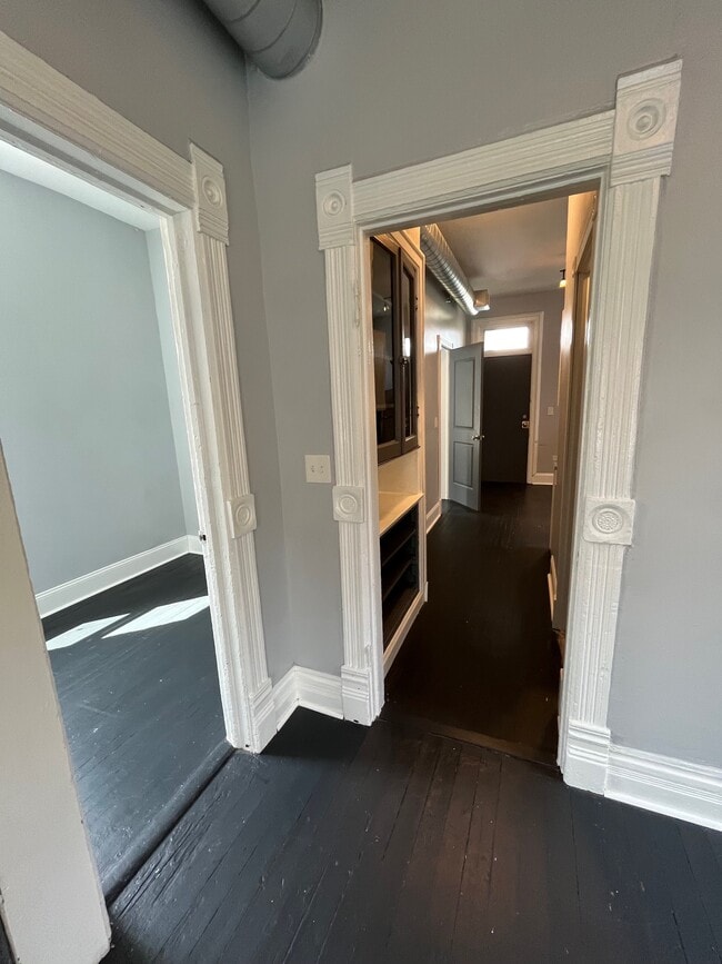 2122 W 21st St unit 2, Chicago, IL 60608 - photo 7