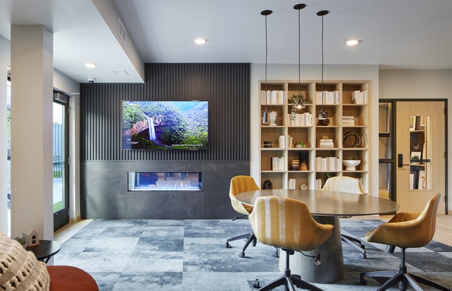 The Pitch Apartments, Saint Paul, MN 55104 - photo 3