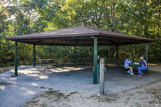 MacKay Jaycees Park in Grand Rapids is a recreational hub near Alger Heights.