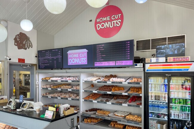 Home Cut Donuts offers a variety of donuts to customers 7 days a week.
