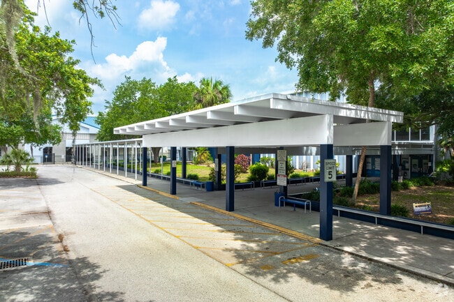 Lake Gibson Middle School is a public school located in Lakeland, FL.