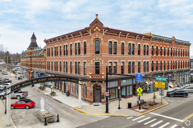 Downtown Bellefontaine, home to Court Avenue, the first concrete street in America, is now rediscovering its small-town charm with local businesses and award-winning restaurants.