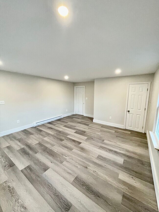 16 Crompton St unit 1, Worcester, MA 01610 - photo 6