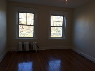 726 Washington St, Brookline, MA 02445