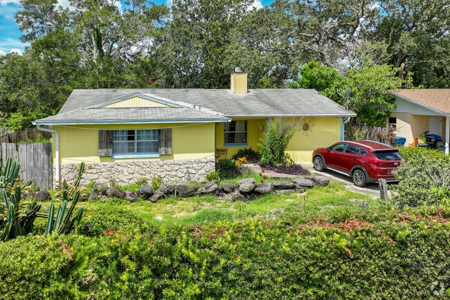 Daytona Pines is located in Ormond Beach near I-95.