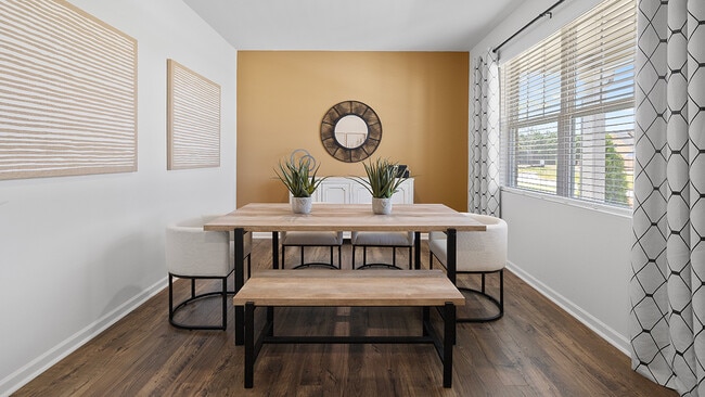 5541 Donamire Way, Fairburn, GA 30213 - photo 3