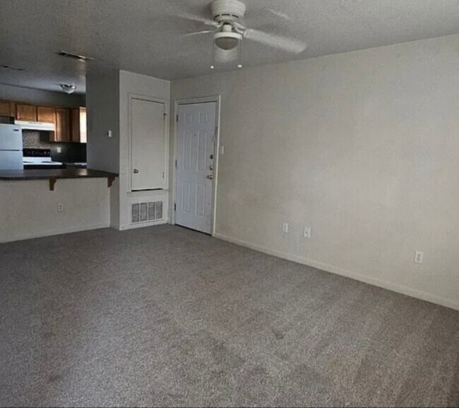 1009 Lansberry Ct unit B, Killeen, TX 76549 - photo 3