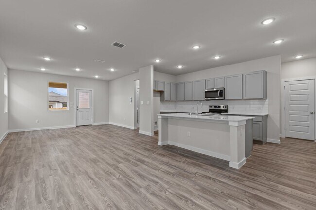 2522 Rambo Dr, San Antonio, TX 78224 - photo 3