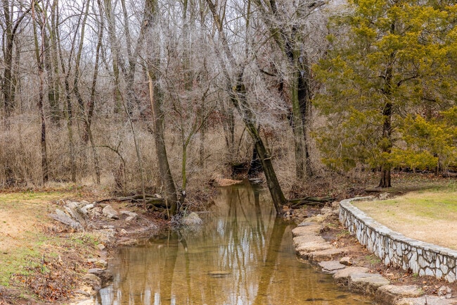 Galloway Creek flows through Sequiota Park.