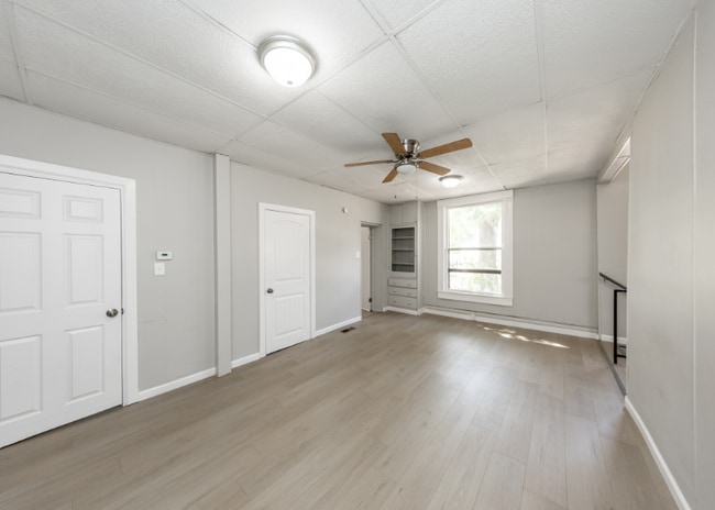 1041 Lake Ave unit 1, Pueblo, CO 81004 - photo 3