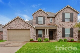 1620 Village Creek Dr, Forney, TX 75126