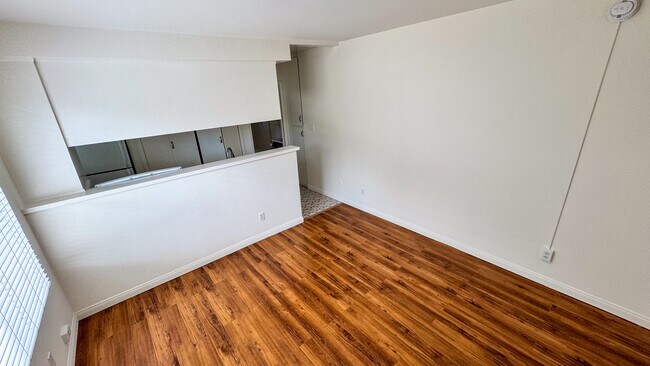 03376DE, Los Angeles, CA 90026 - photo 3