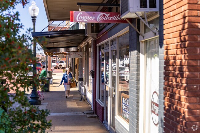 Take a stroll in downtown Nacogdoches and check out the great local stores.