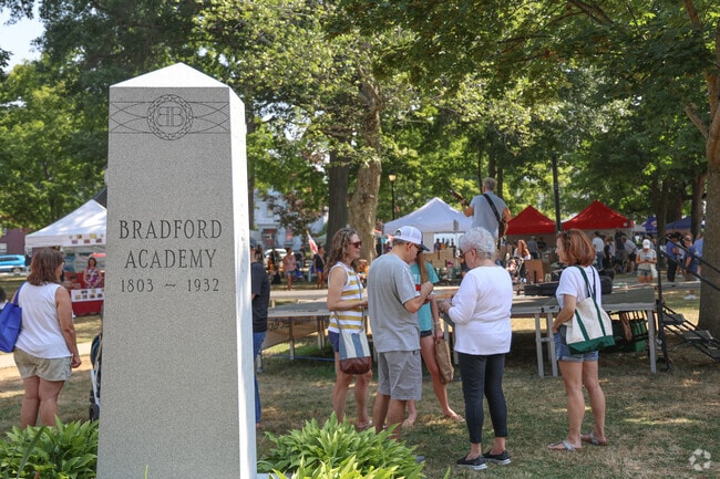 The Haverhill Farmers Market is located in the historic district of Central Bradford.
