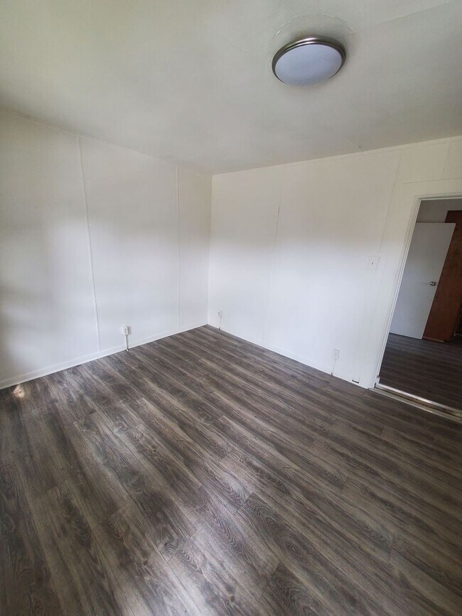 1532 S 13th St Unit 1, Milwaukee, WI 53204