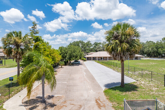 Shepherd's Christian Academy has a large size parking lot for teachers and visitors.