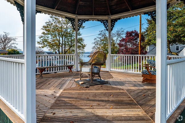 Have a rest and enjoy the views in this suburban Tiverton gazebo.