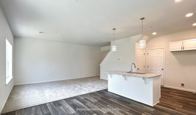 7846 Oak Brook Dr, Harrisburg, PA 17112 - photo 4