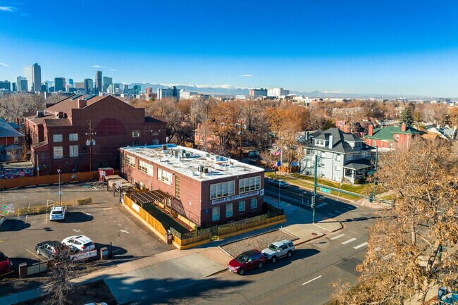 L'École de Denver is a private pre-K and middle school in City Park West, Denver.