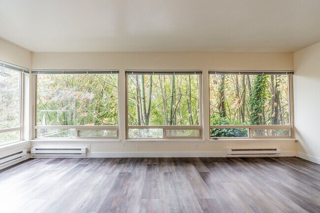 Fairway Apartments, Seattle, WA 98126 - photo 4