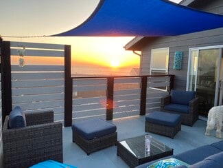 1140 NW 12th St, Lincoln City, OR 97367