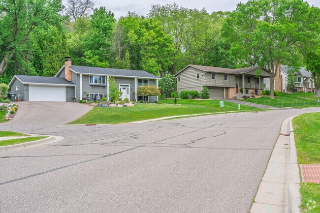Homes in the Palomino Hills neighborhood are very unique.