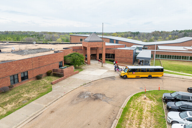 Northwest Jackson IBMYP Middle School serves 244 students in grades 6 - 8.