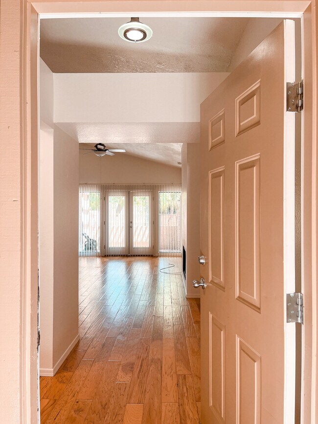 1915 N Scovel St, Tempe, AZ 85288 - photo 7