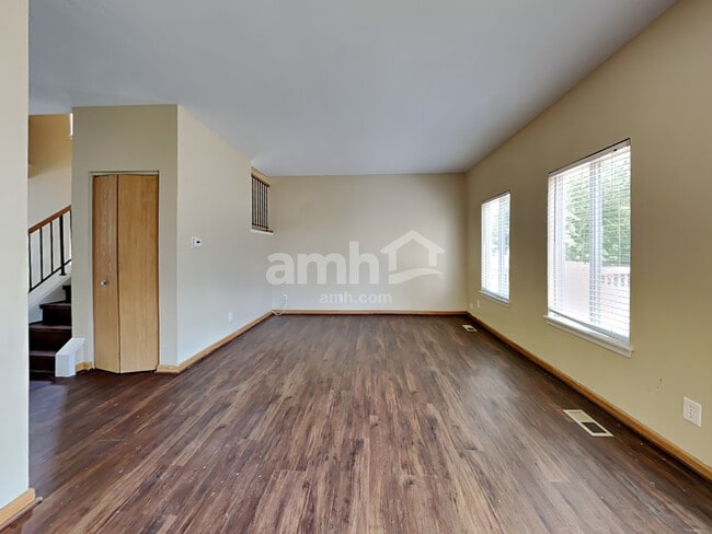 14017 Emerald Ct, Plainfield, IL 60544 - photo 5